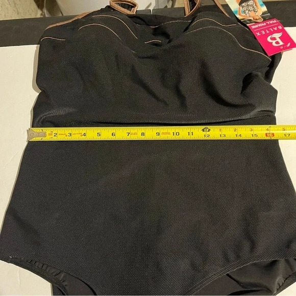 Baltex Full Figure One Piece Swim Suit NWT Size 22W Black Thick Straps Padded - Picture 10 of 11